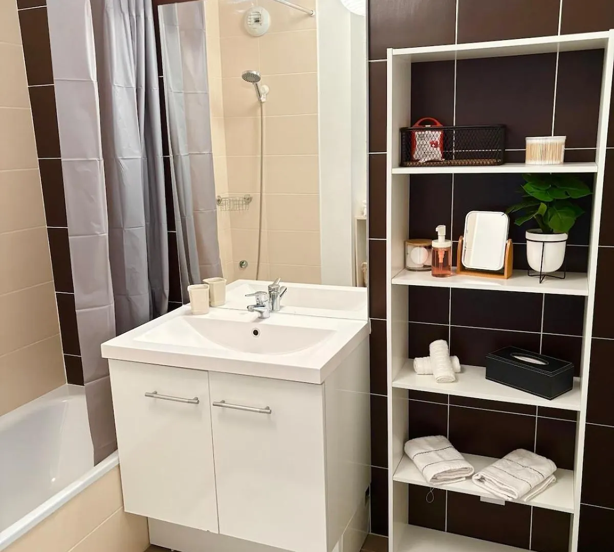 아파트 Proche Geneve - Cosy Appartement Reignier-Esery