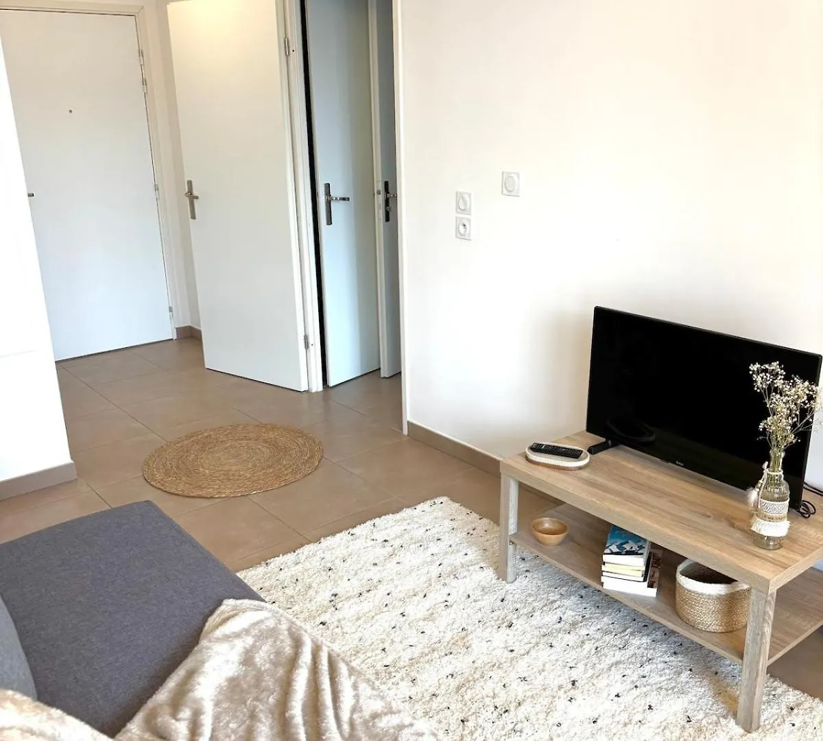 아파트 Proche Geneve - Cosy Appartement Reignier-Esery 프랑스